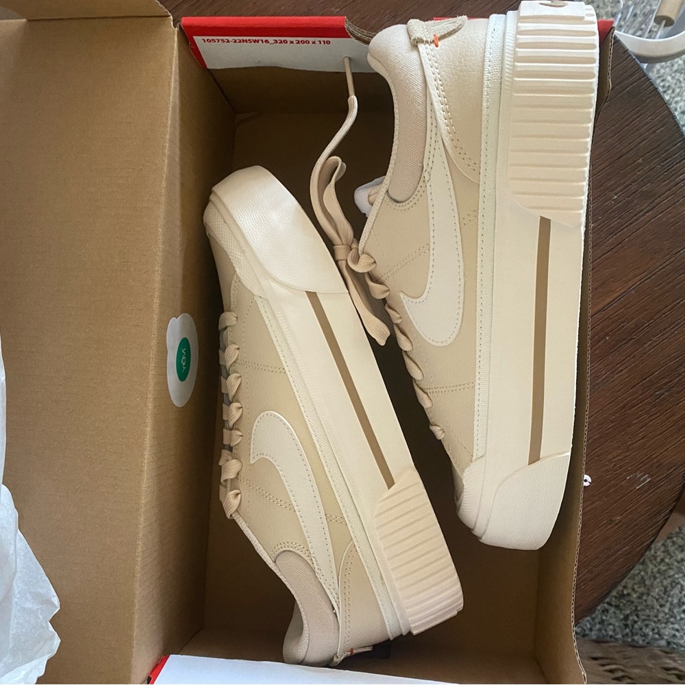 Nike court legacy lift 7.5